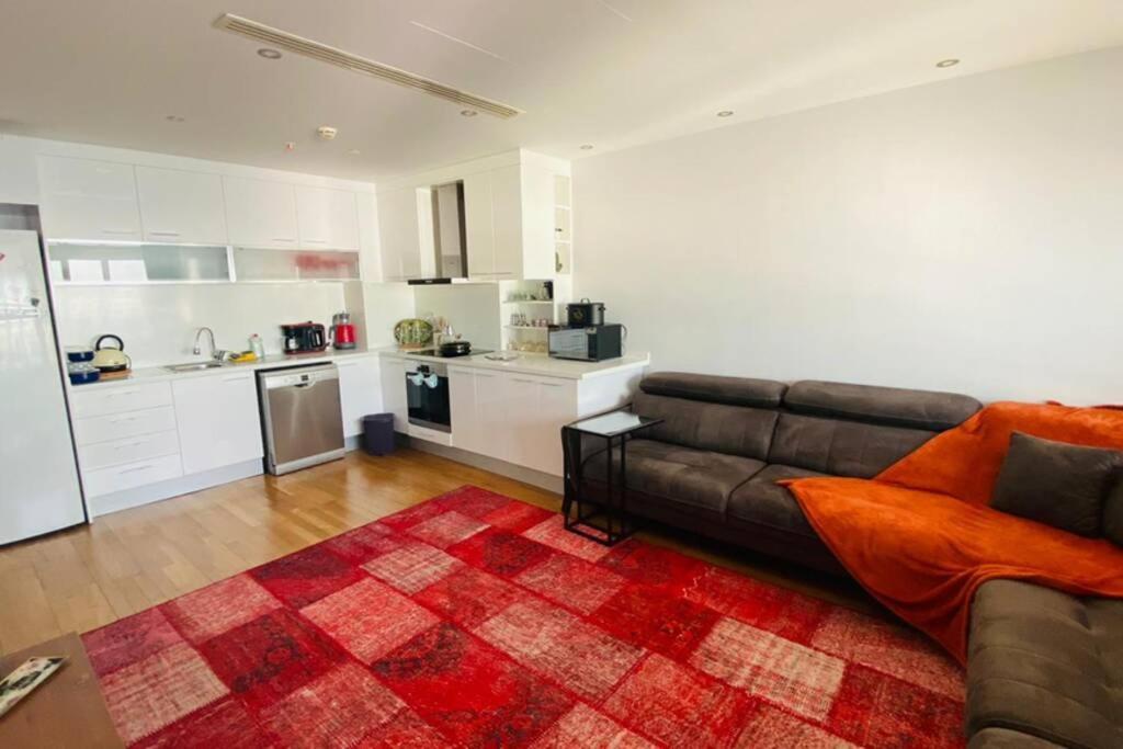 Lux 2 Room Suite Apartment With Seaview In Center イスタンブール エクステリア 写真