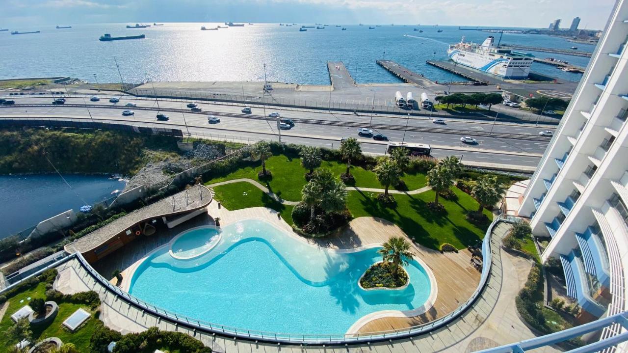 Lux 2 Room Suite Apartment With Seaview In Center イスタンブール エクステリア 写真